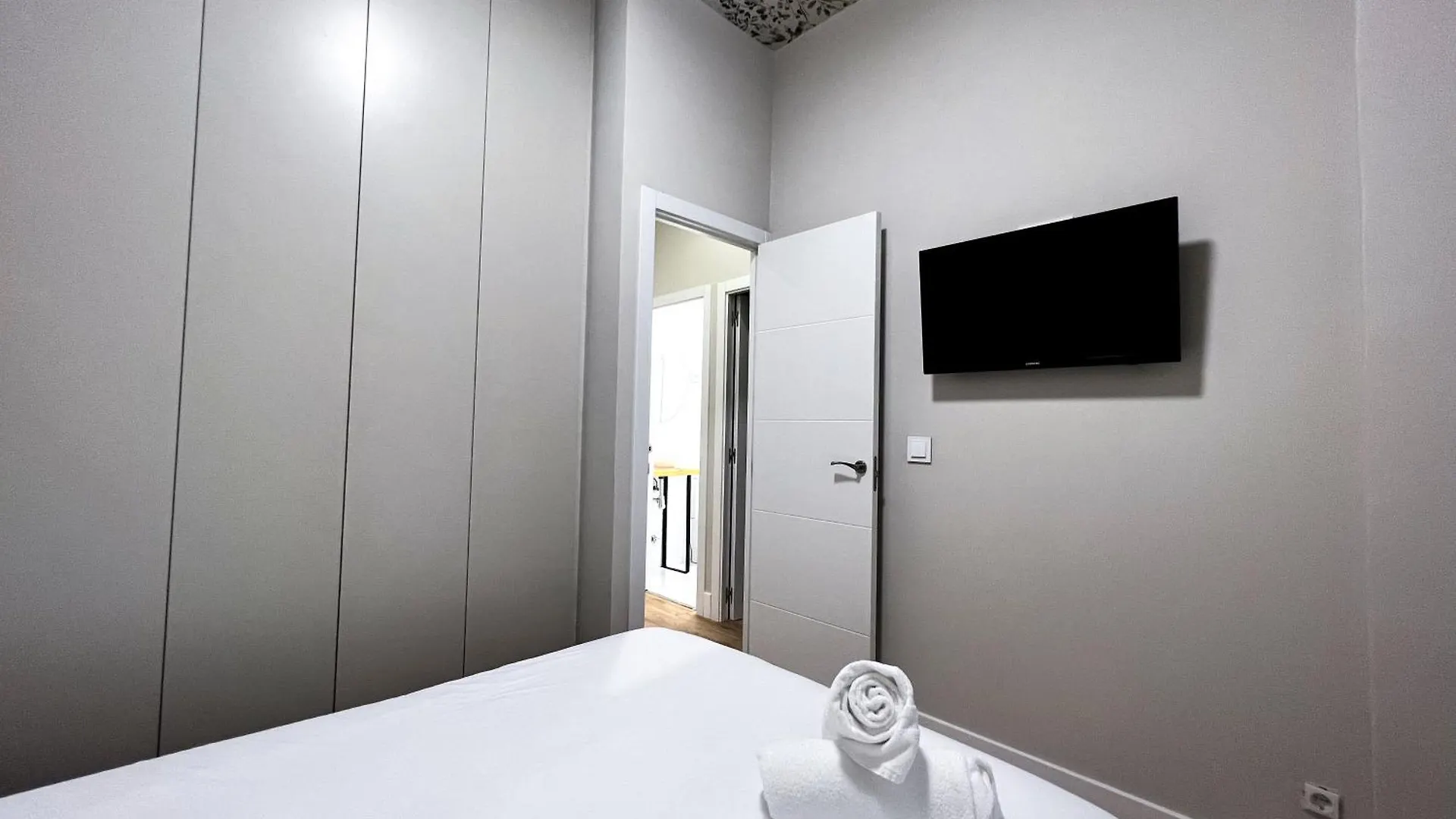 Apartamento Comfy Apt For 9 In Las Ventas Madrid España